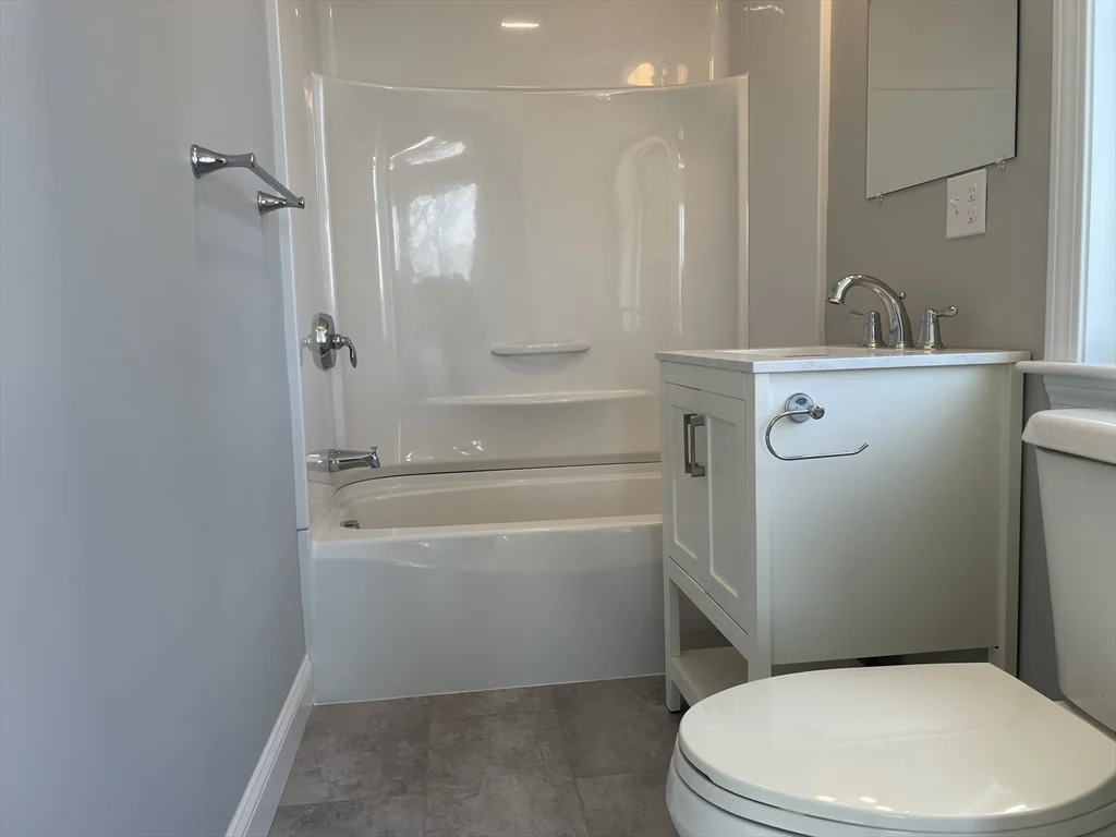 16 Wendell St, Lawrence