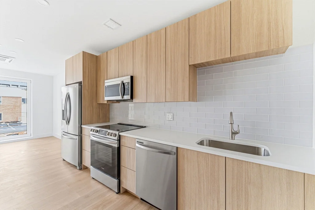 1035 Commonwealth Ave, Allston