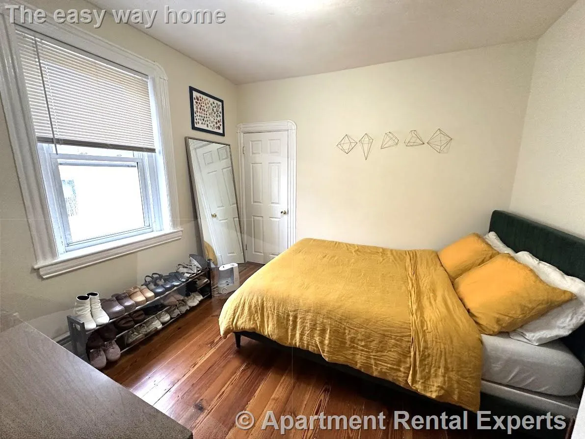 1056 Cambridge St, East Cambridge