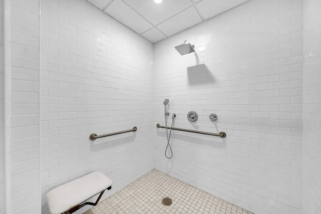 6 Canal Park, East Cambridge