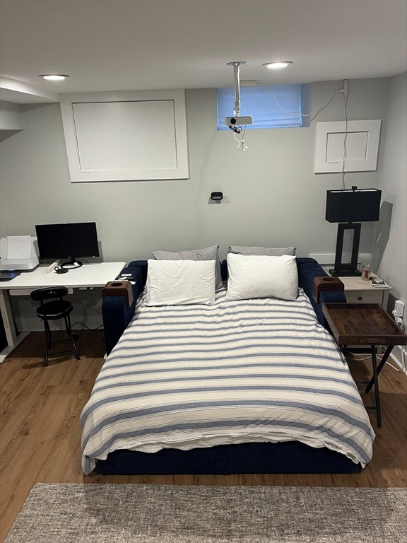 39 Gates, South Boston