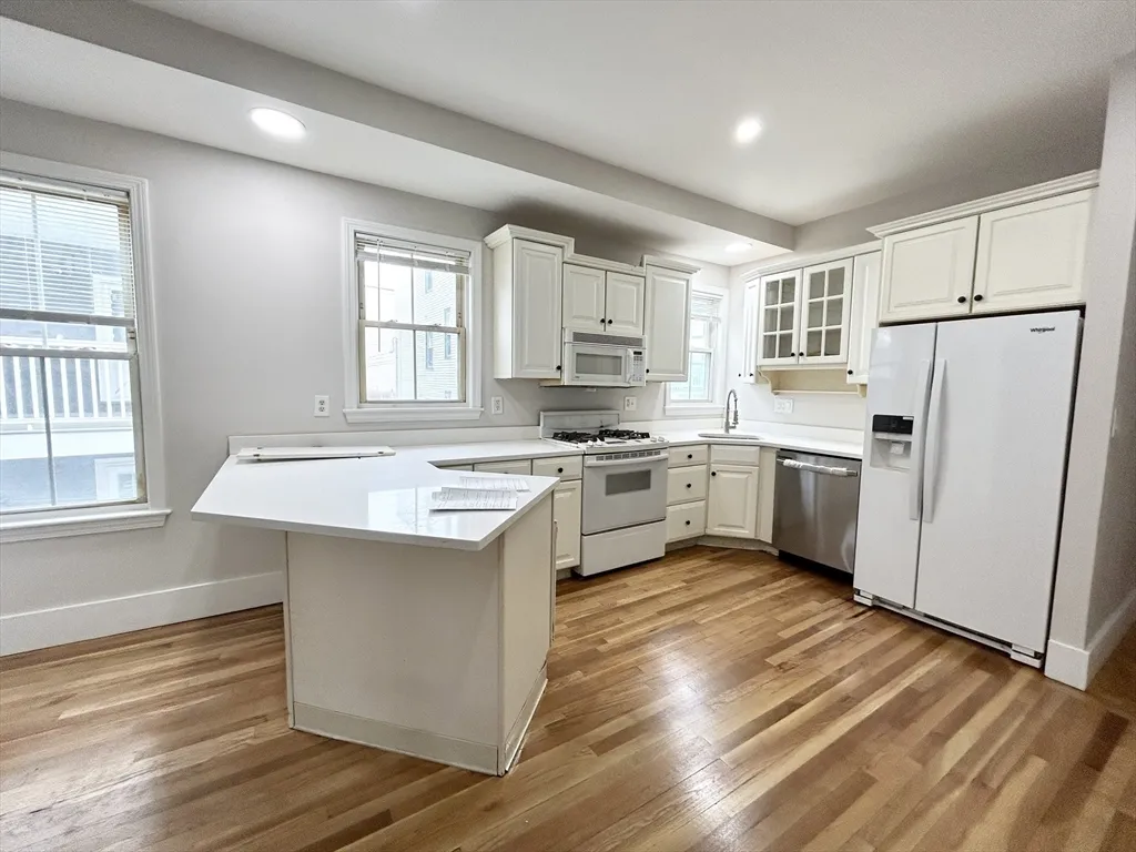 12 Buttonwood, Boston