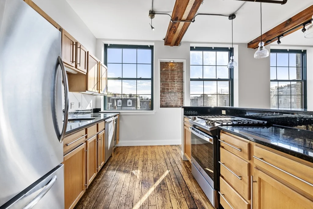 881 East First St, South Boston