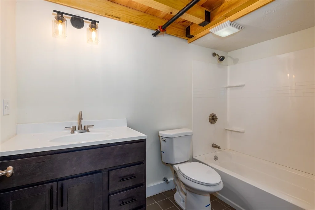 1 Central St, Southbridge