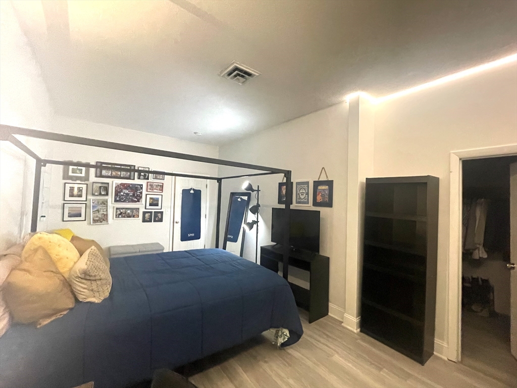 820 East 6th, South Boston