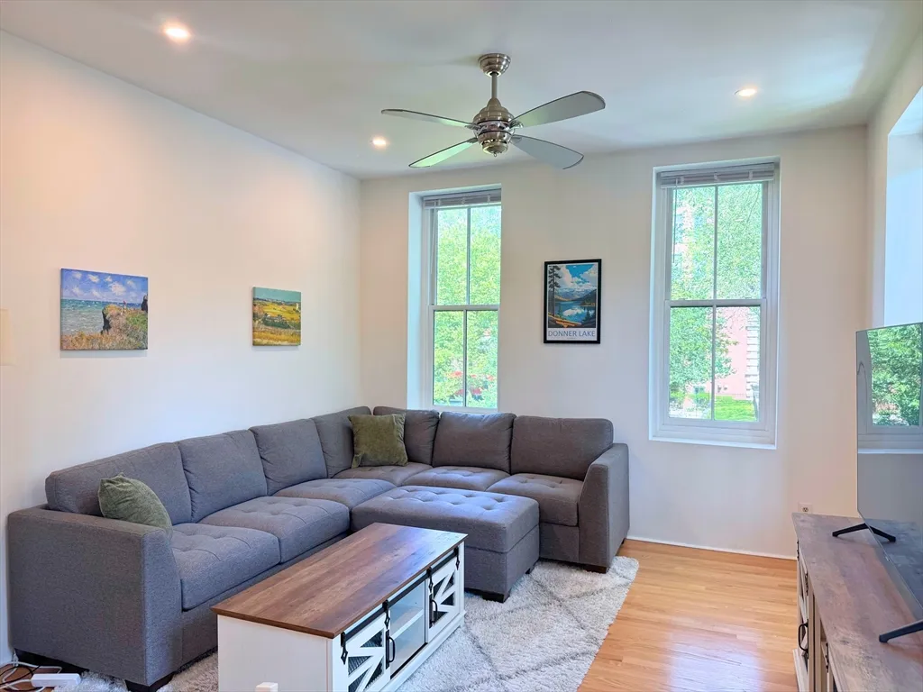 30 Concord Pl, South End