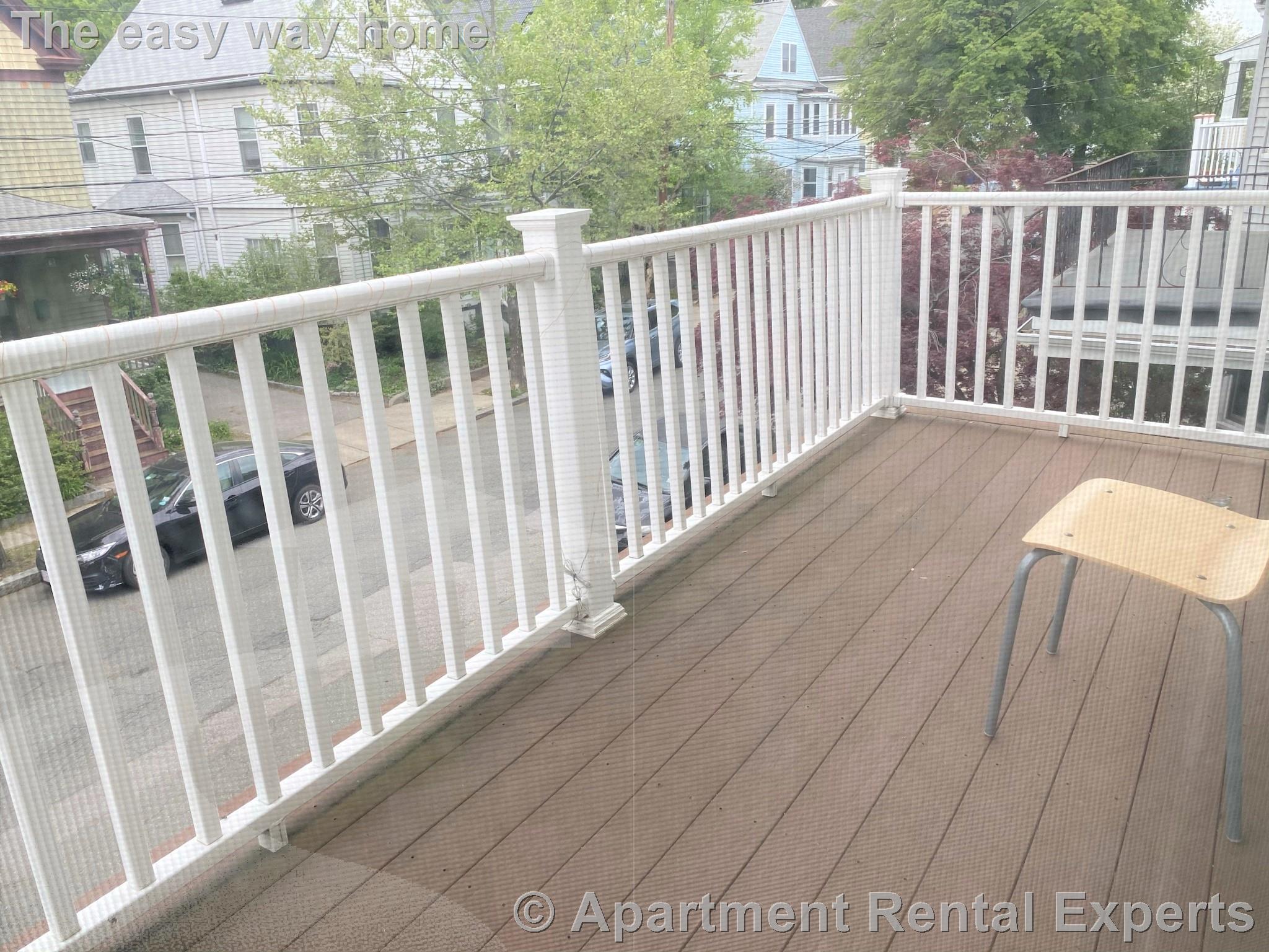 11 Burnside Ave, Porter Square