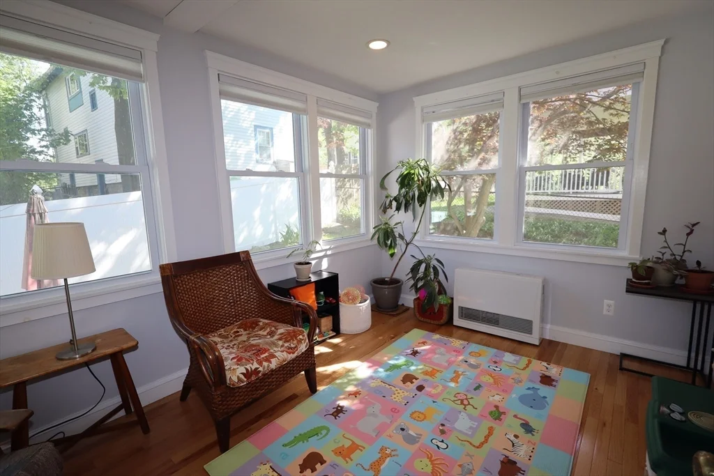 18 Moulton Rd, Arlington Heights