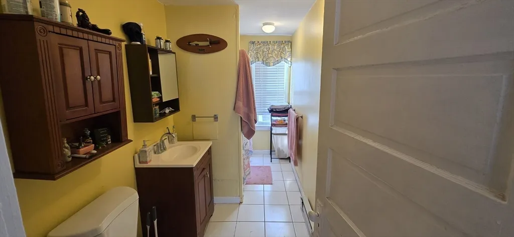 72 Seymour St, Worcester