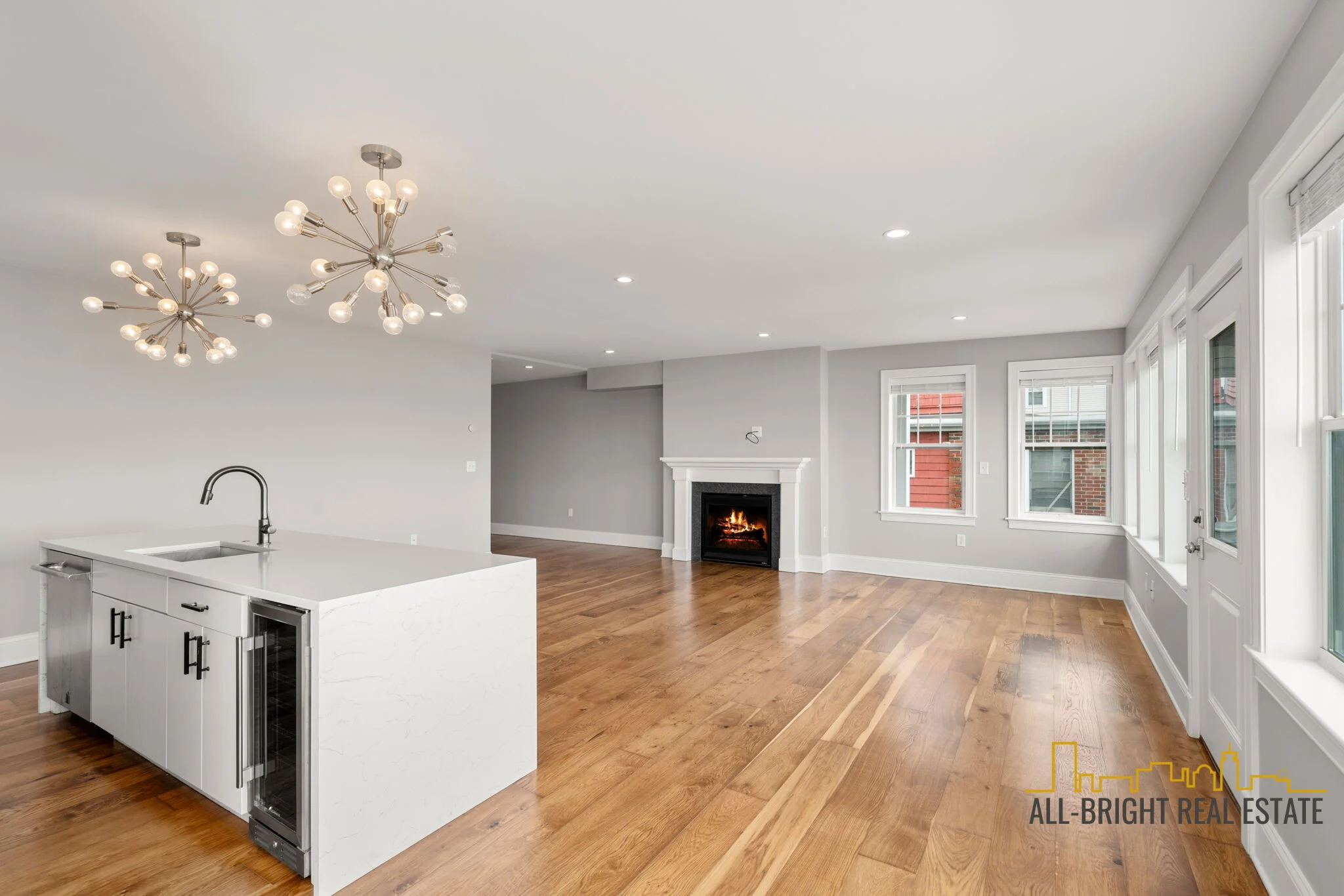 176 Winthrop Shore Dr, Winthrop