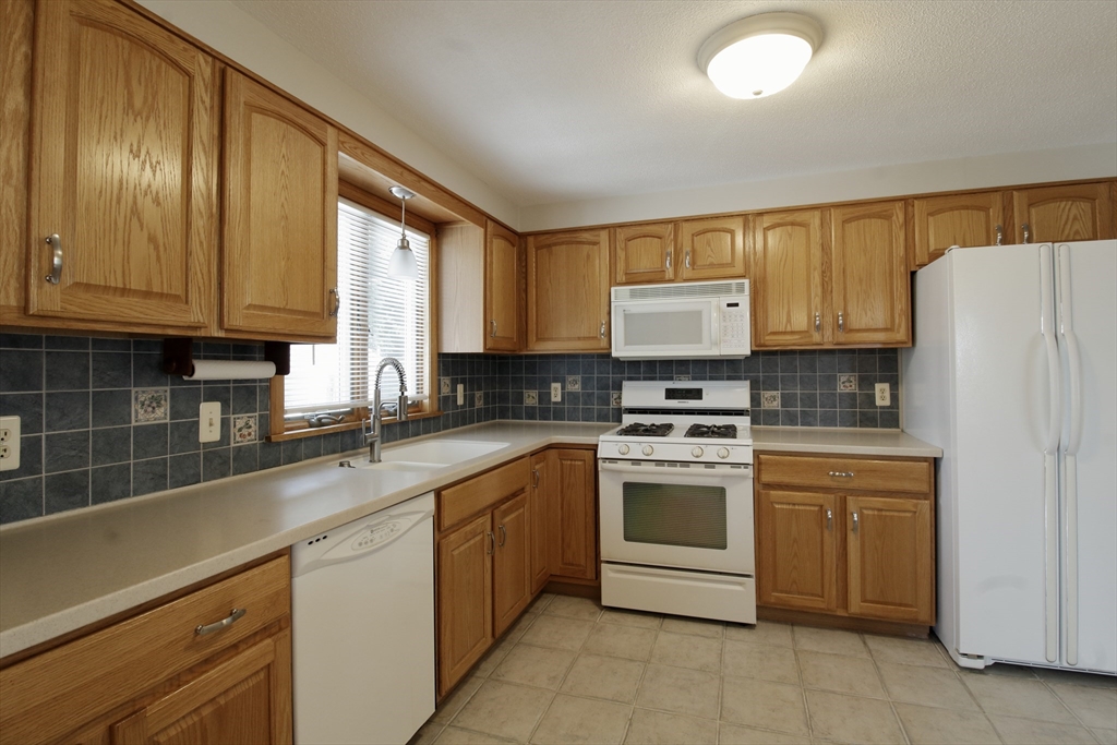 116 Bliss St, Fall River