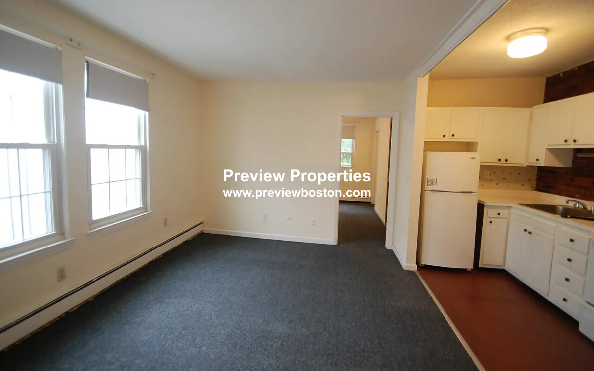 74 South Huntington Ave, Jamaica Plain