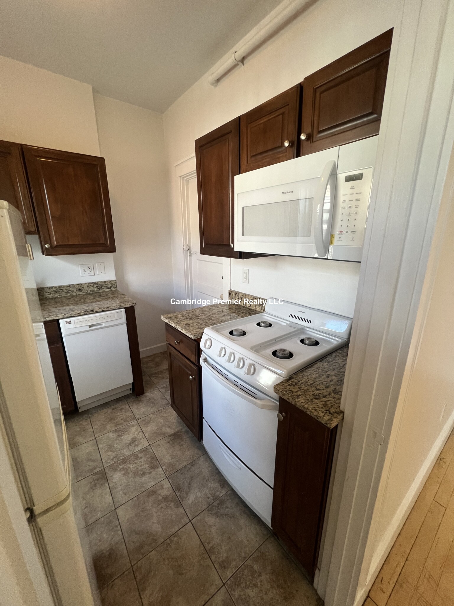 3 Linnaean St, Neighborhood Nine