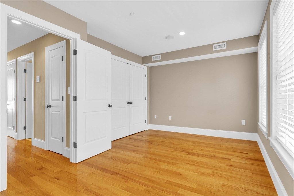 83 Dresser St, South Boston