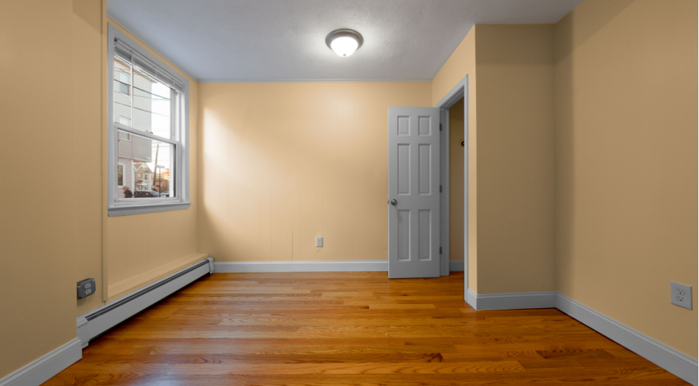 82 Sacramento St, Ward Two