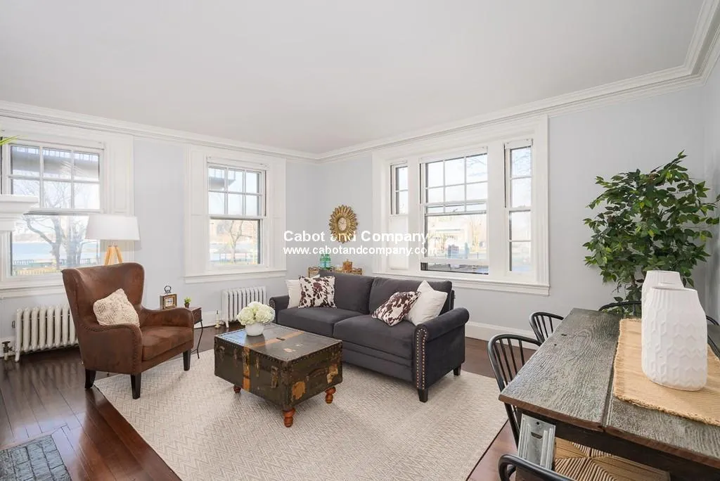 112 Pinckney St, Beacon Hill