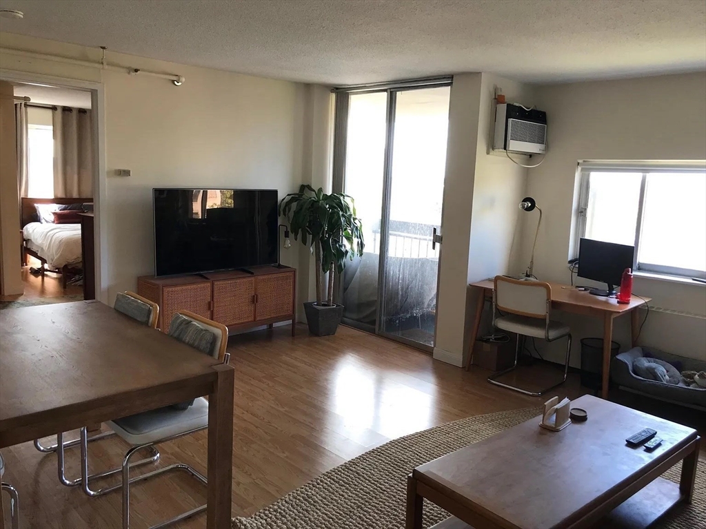 872 Massachusetts Ave, Cambridge