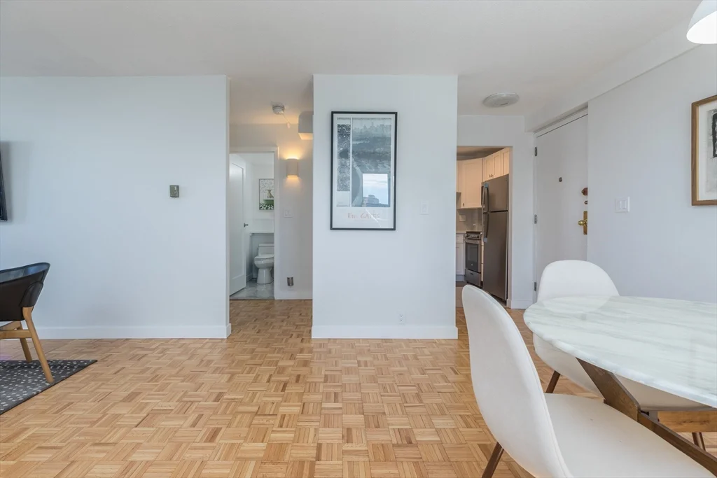 19 Winchester St, Coolidge Corner