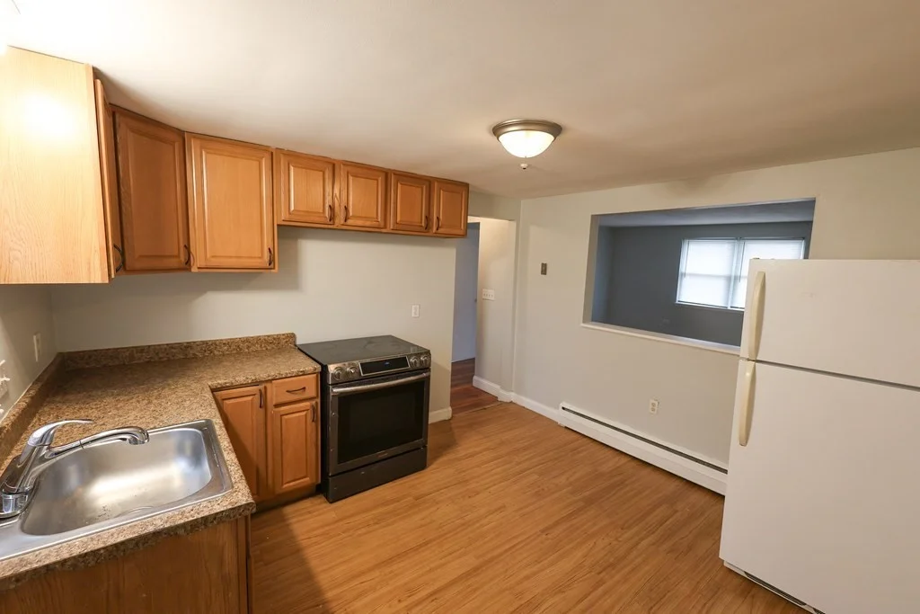 18 Essex St, North Quincy