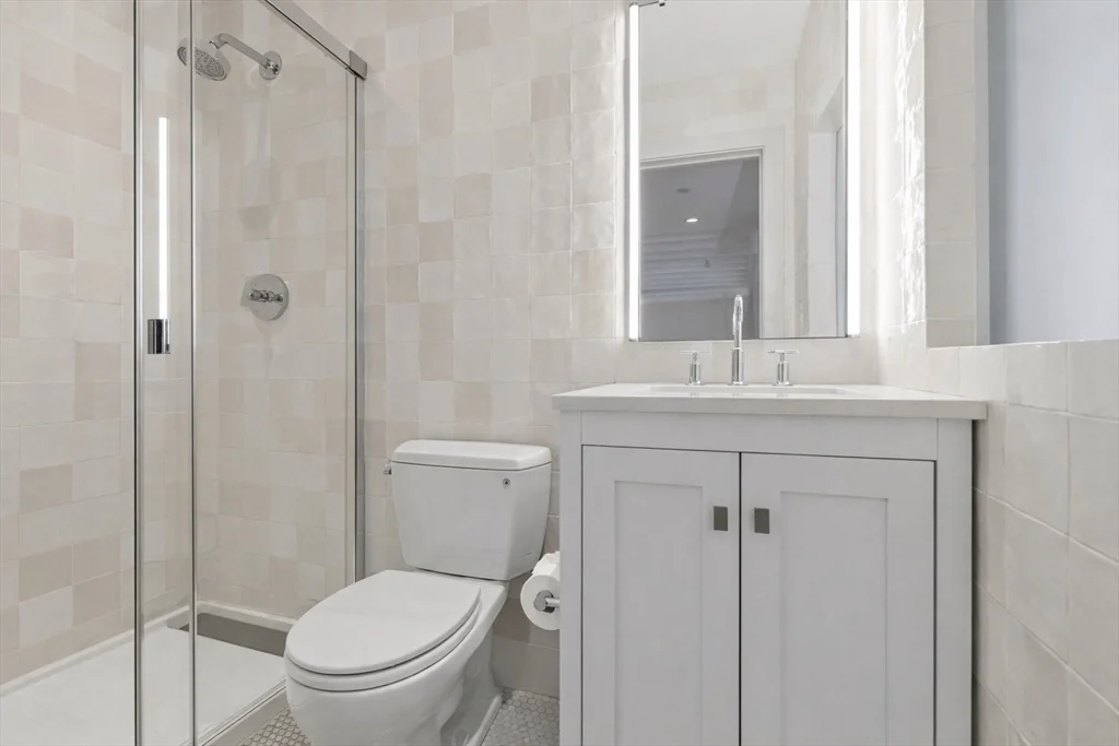 20R Adrian St, Ward Two