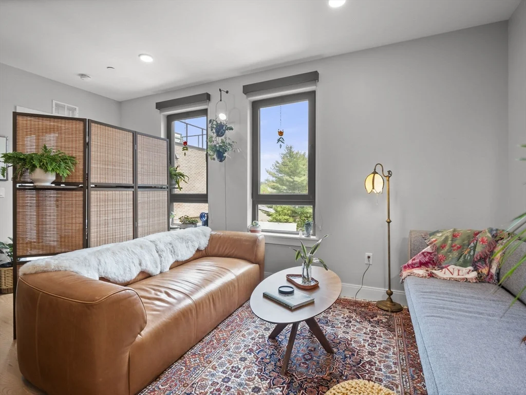 9 Central St, Spring Hill