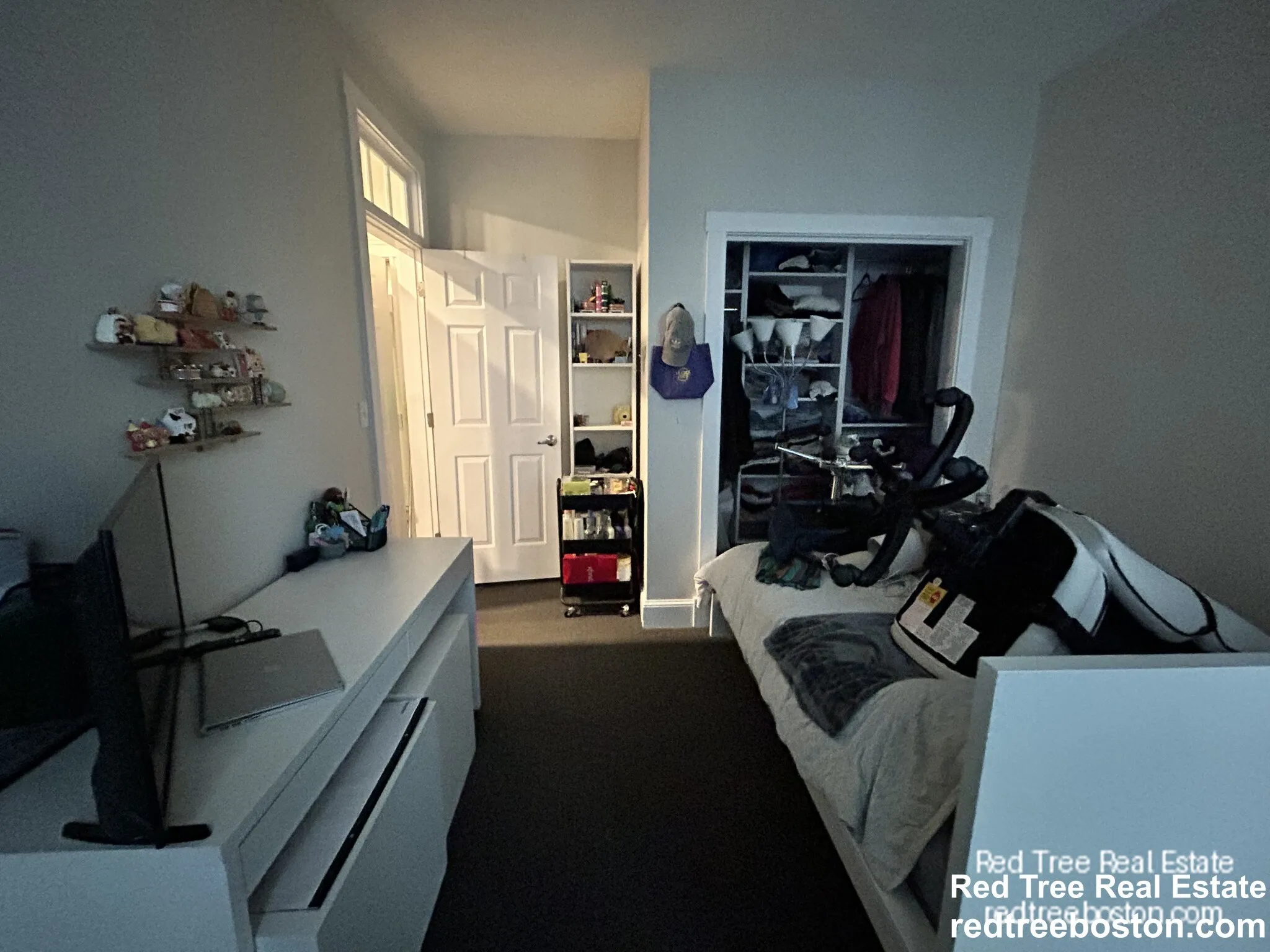 833 Beacon St, Fenway
