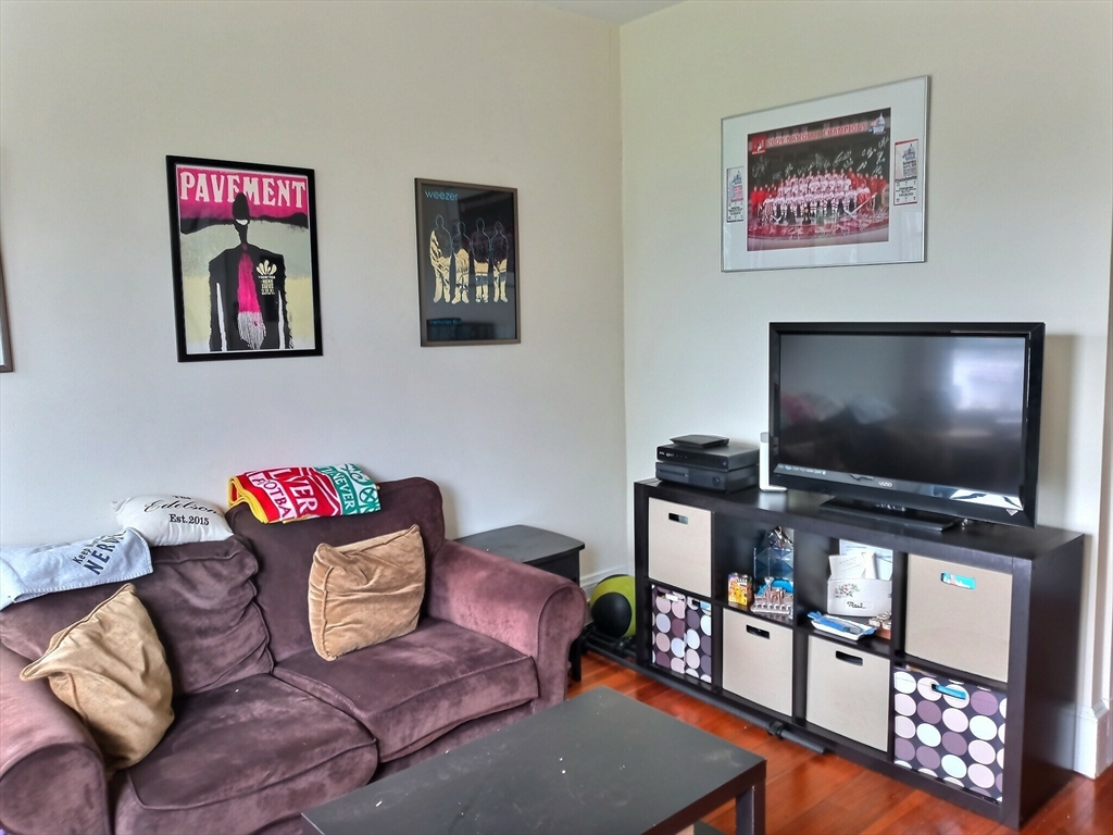 1382 Beacon, Coolidge Corner