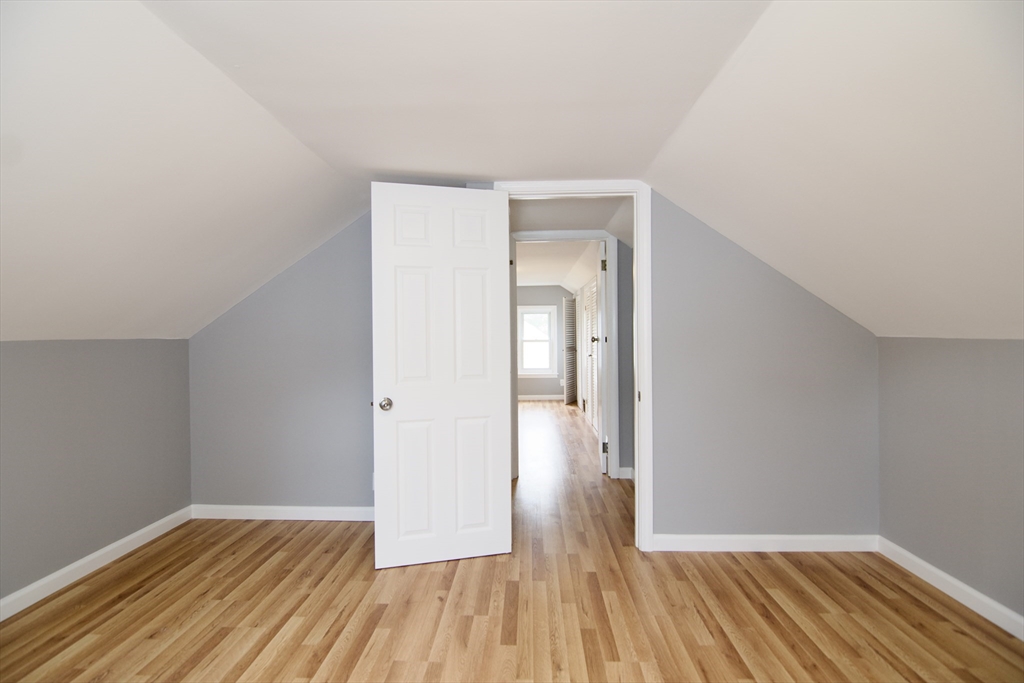 63 Grandview St, East Forest Park