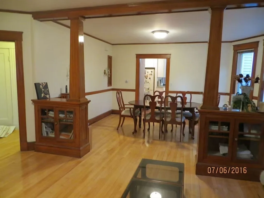 37 Spring St, Lexington
