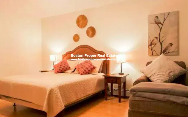 94 West Cedar St, Beacon Hill