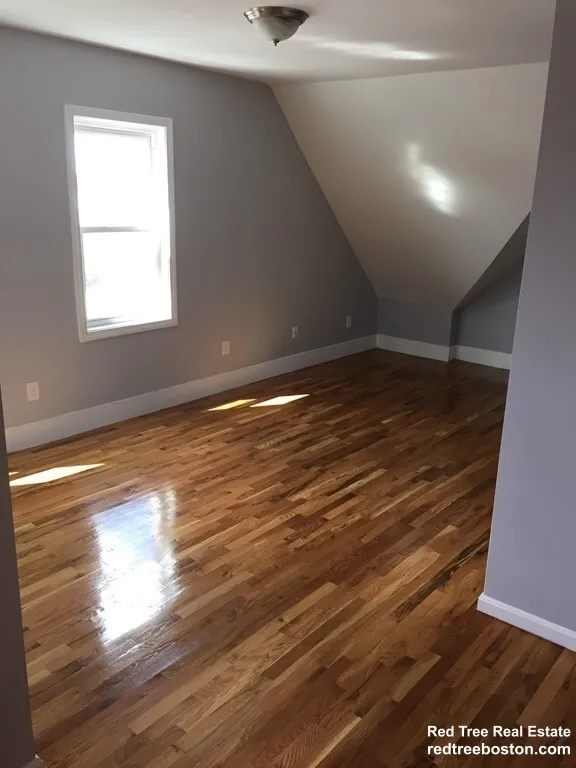 39 Pinckney St, East Somerville