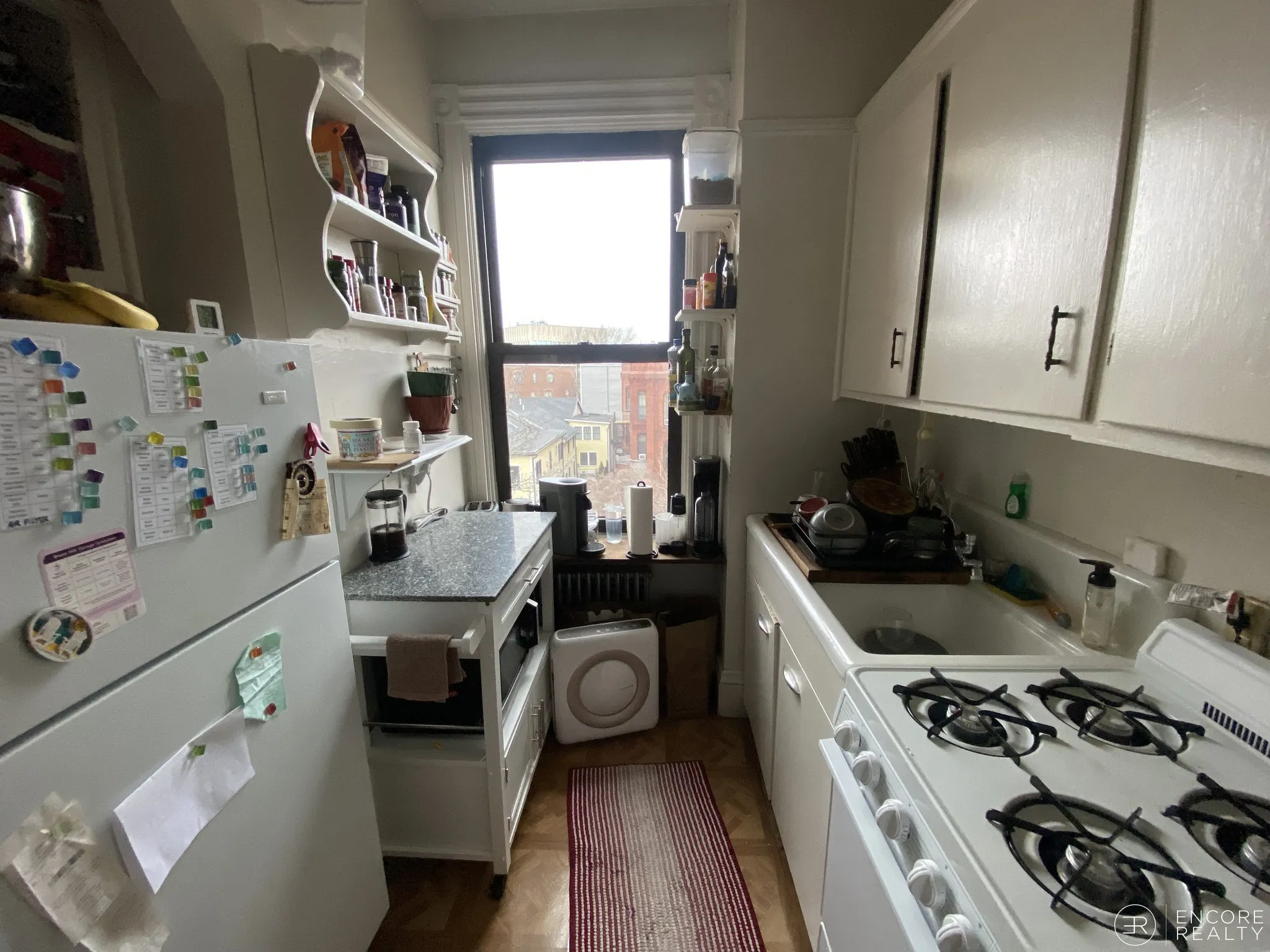 16 Davis Ave, Emerson Gardens