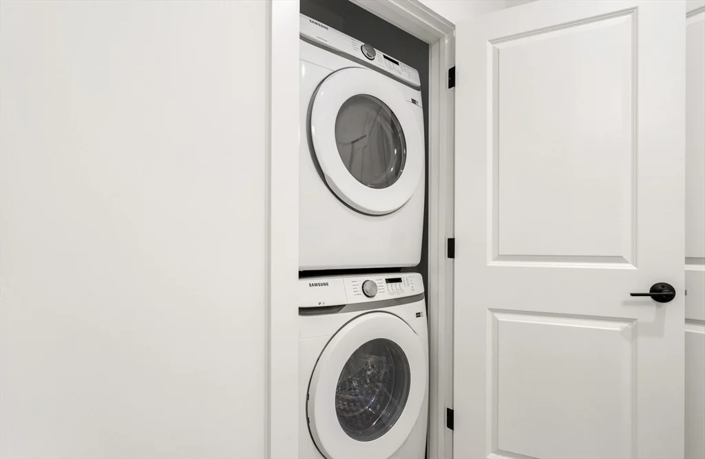 600 Broadway, Everett