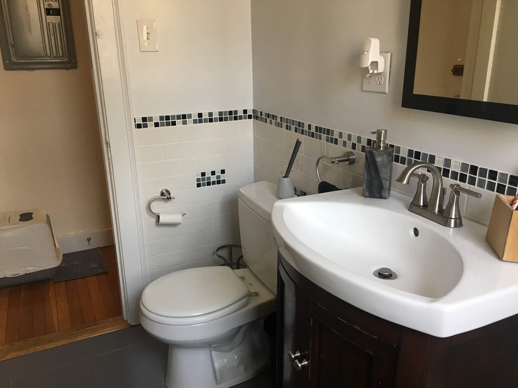 38 Day St, Davis Square