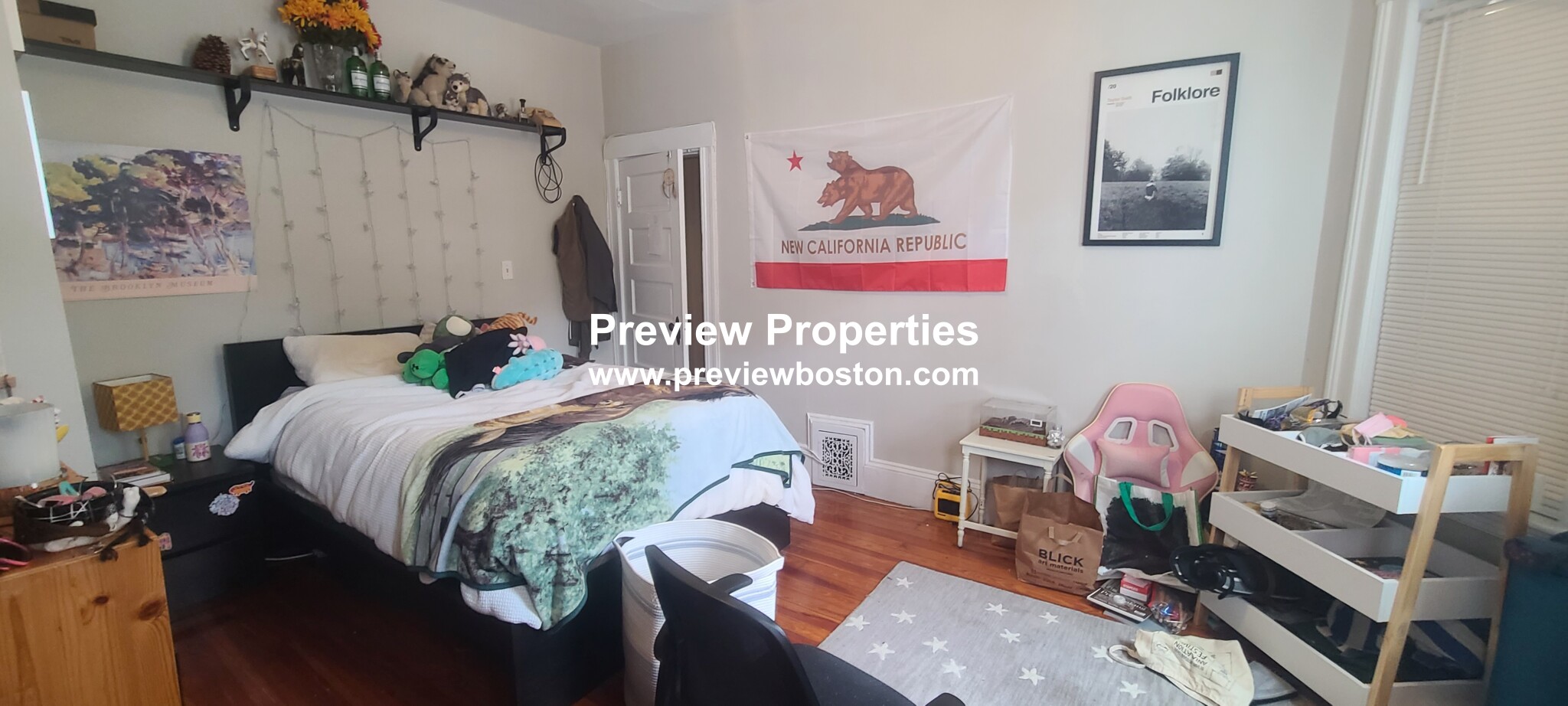 348 Faneuil St, Oak Square