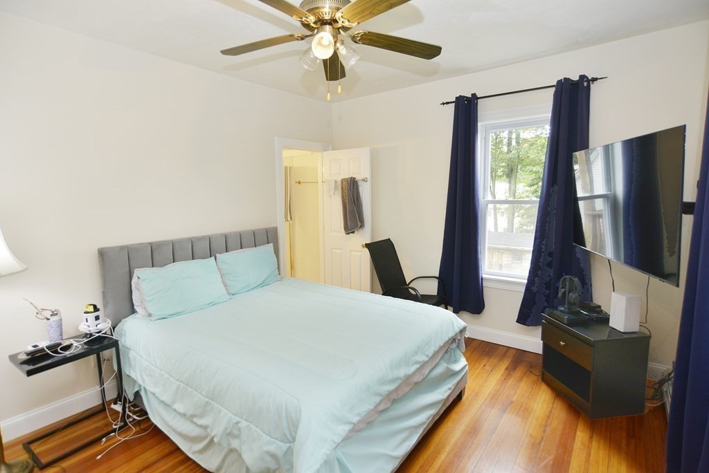 11 Ballard St, Jamaica Plain