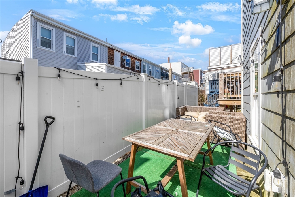 20 Grimes St, South Boston