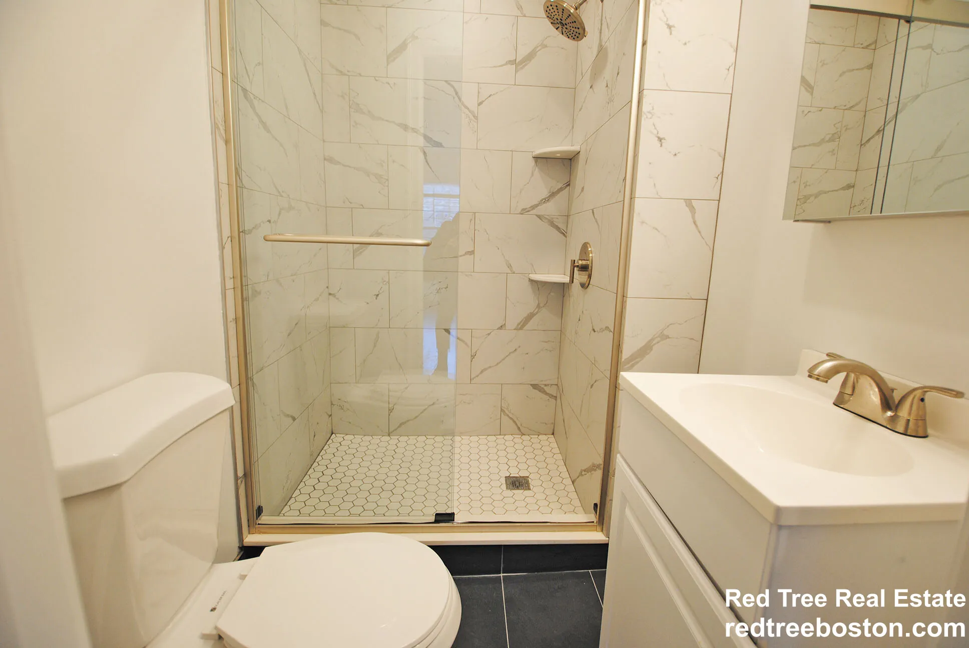 225 Newbury St, Back Bay