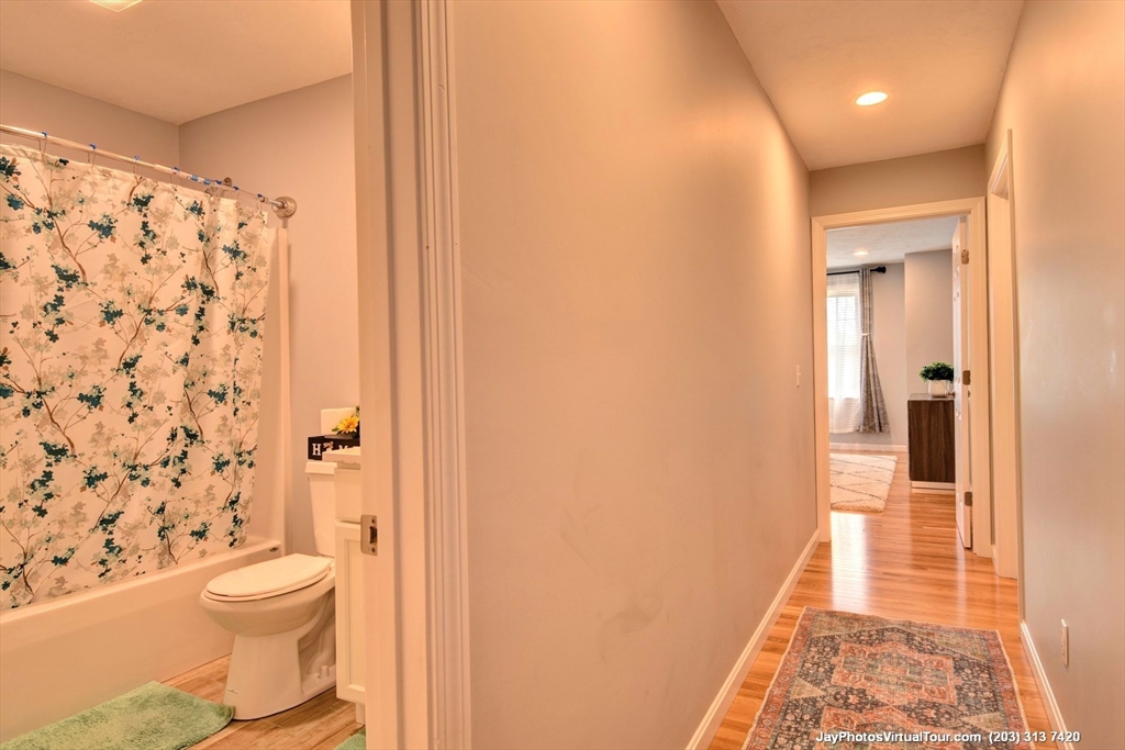 110 Apricot St, Webster Square