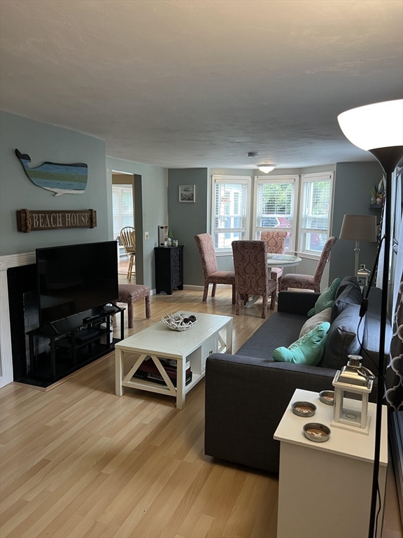 25 Centerville Ave, Centerville