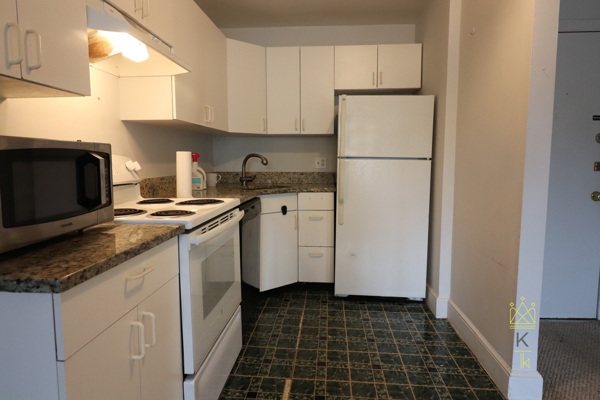 202 Saint Paul St, North Brookline