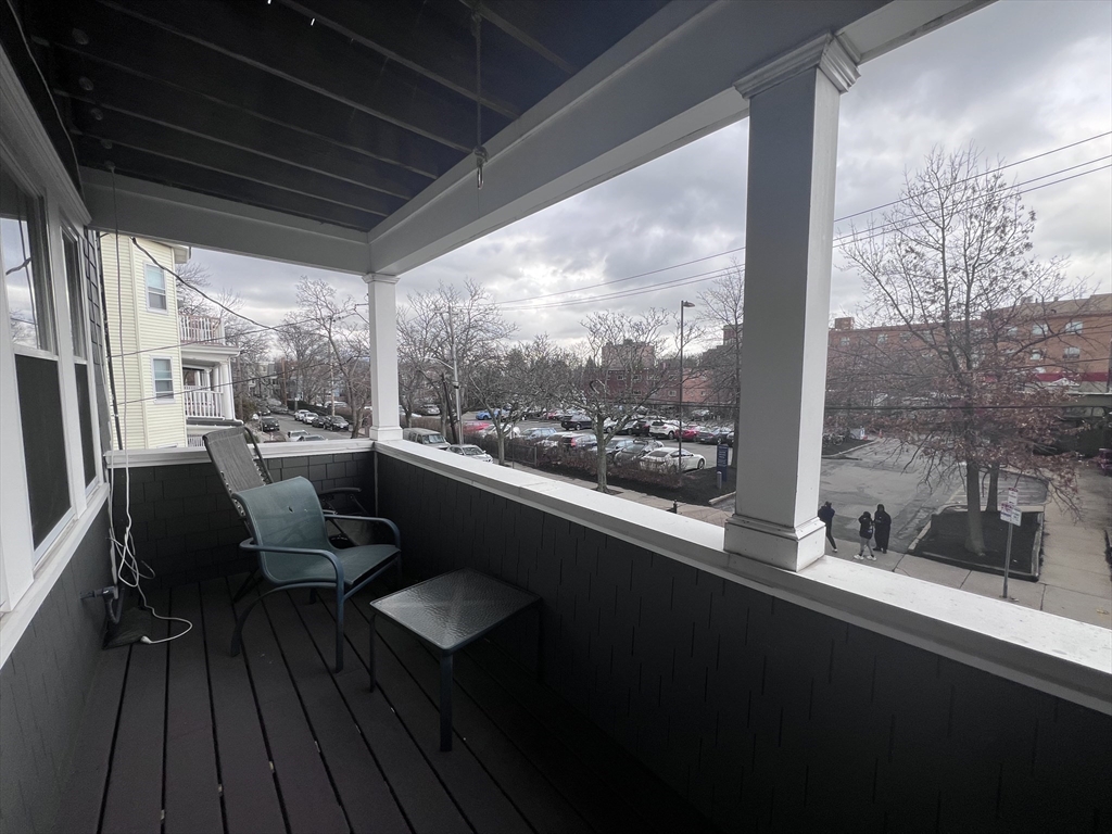 7 Roberts Rd, Harvard Square