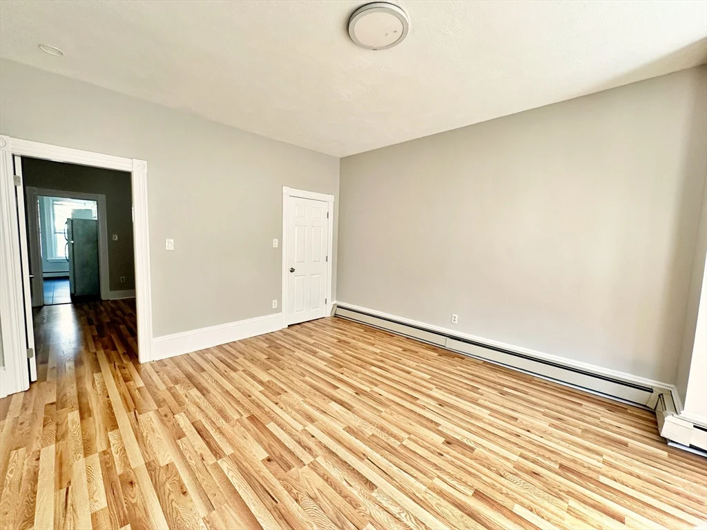 466 Sumner St, East Boston