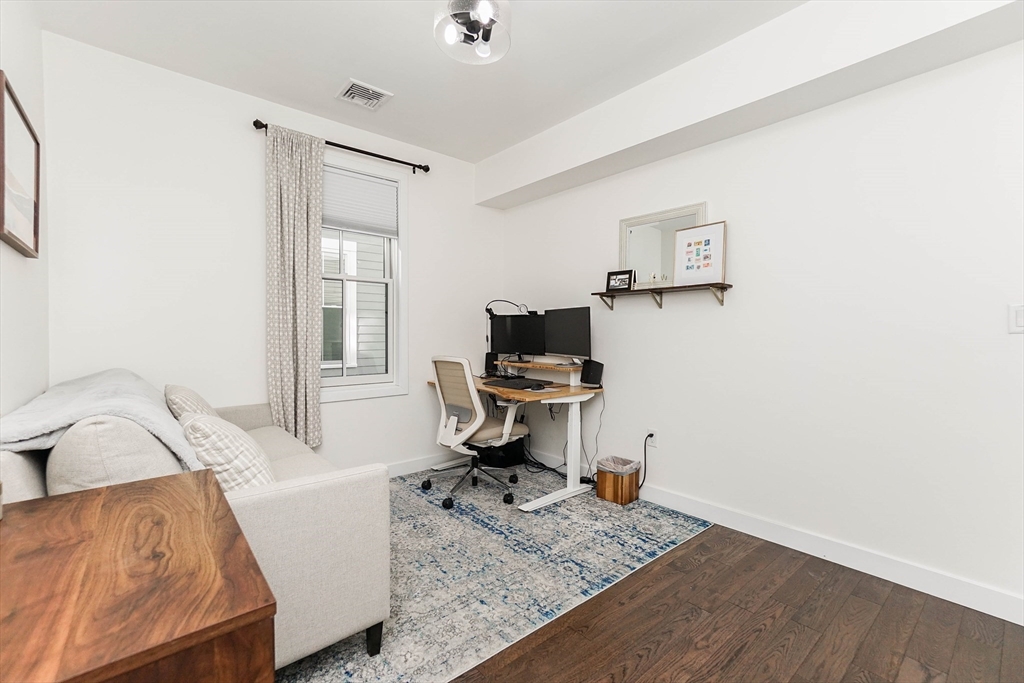 213 East Eagle St, East Boston