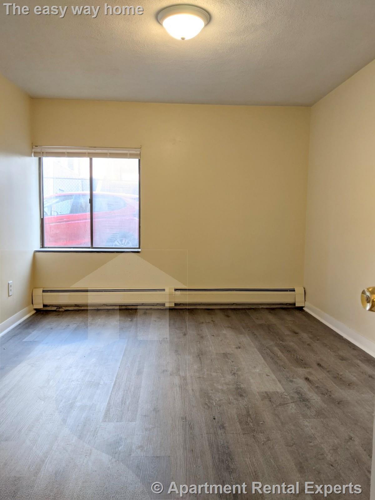 86 Newbury St, Teele Square