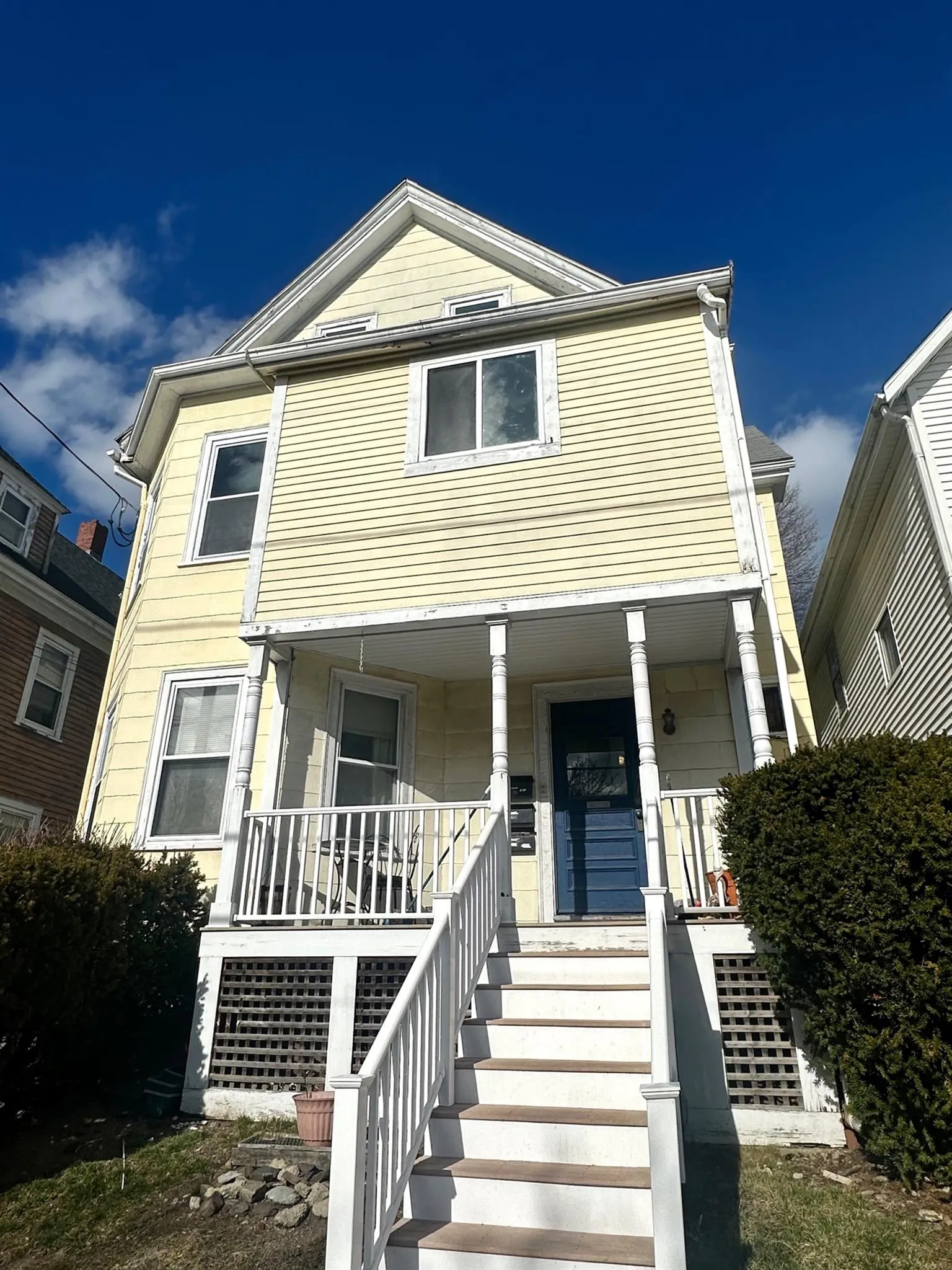 578 Main St, Medford