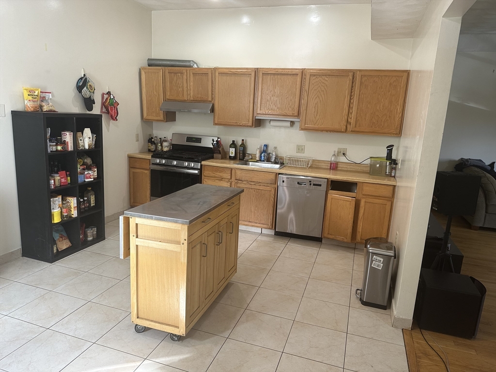 37 Munroe St, Prospect Hill