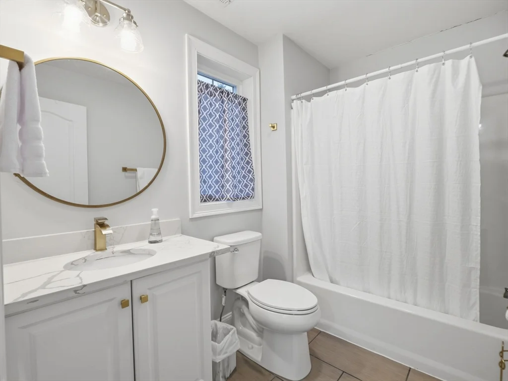 89 West Main, Northborough