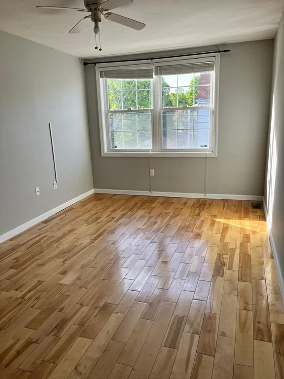 1004 North, Brockton