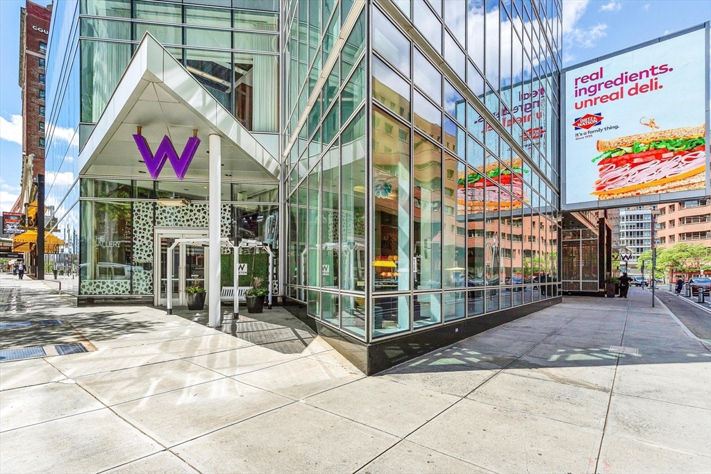 110 Stuart St, Downtown